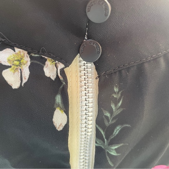 Black lace shoulders and a pink and white flower design M vince camuto - Picture 6 of 8